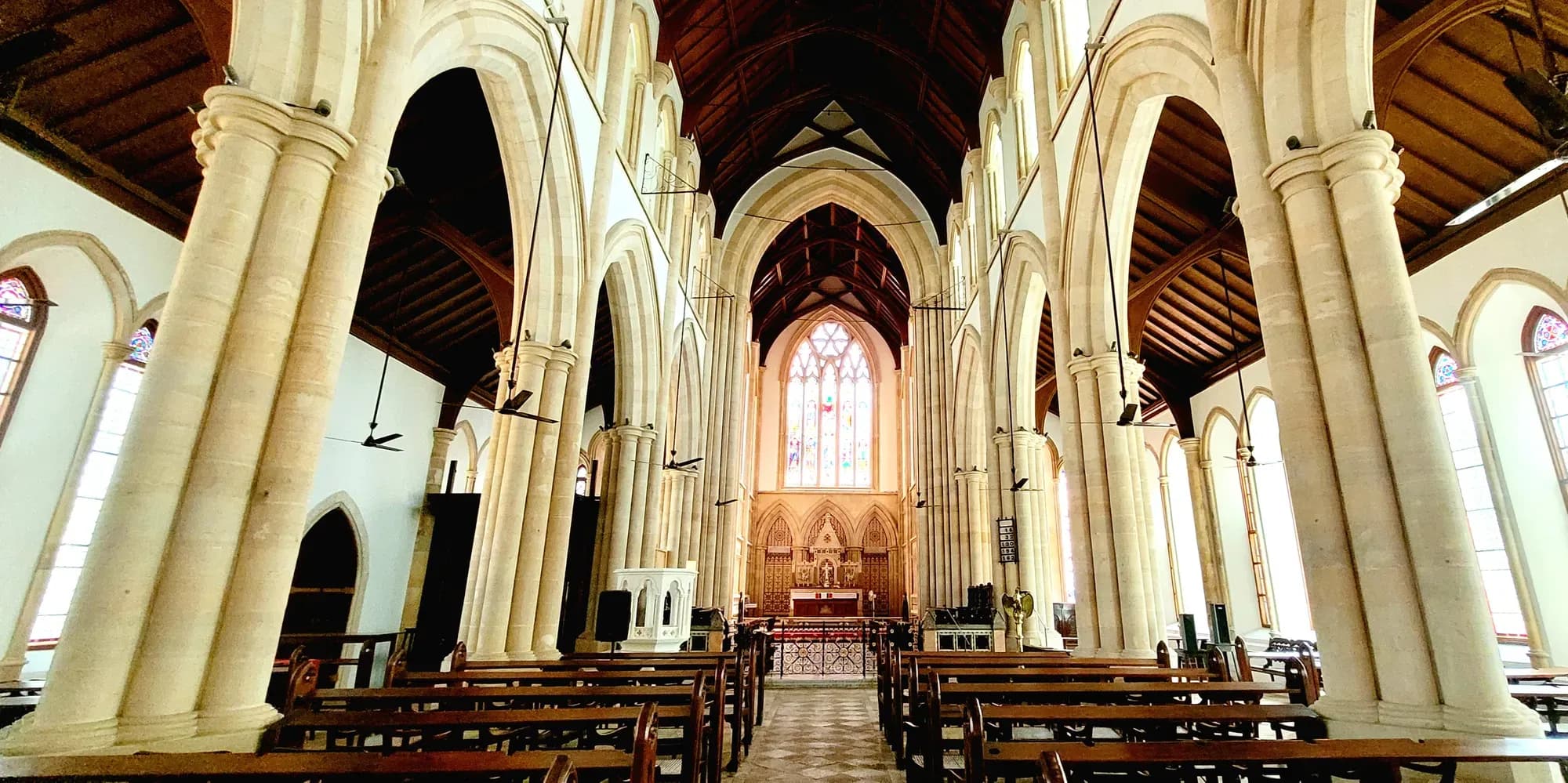 An ‘Altar’nate View of Colaba
